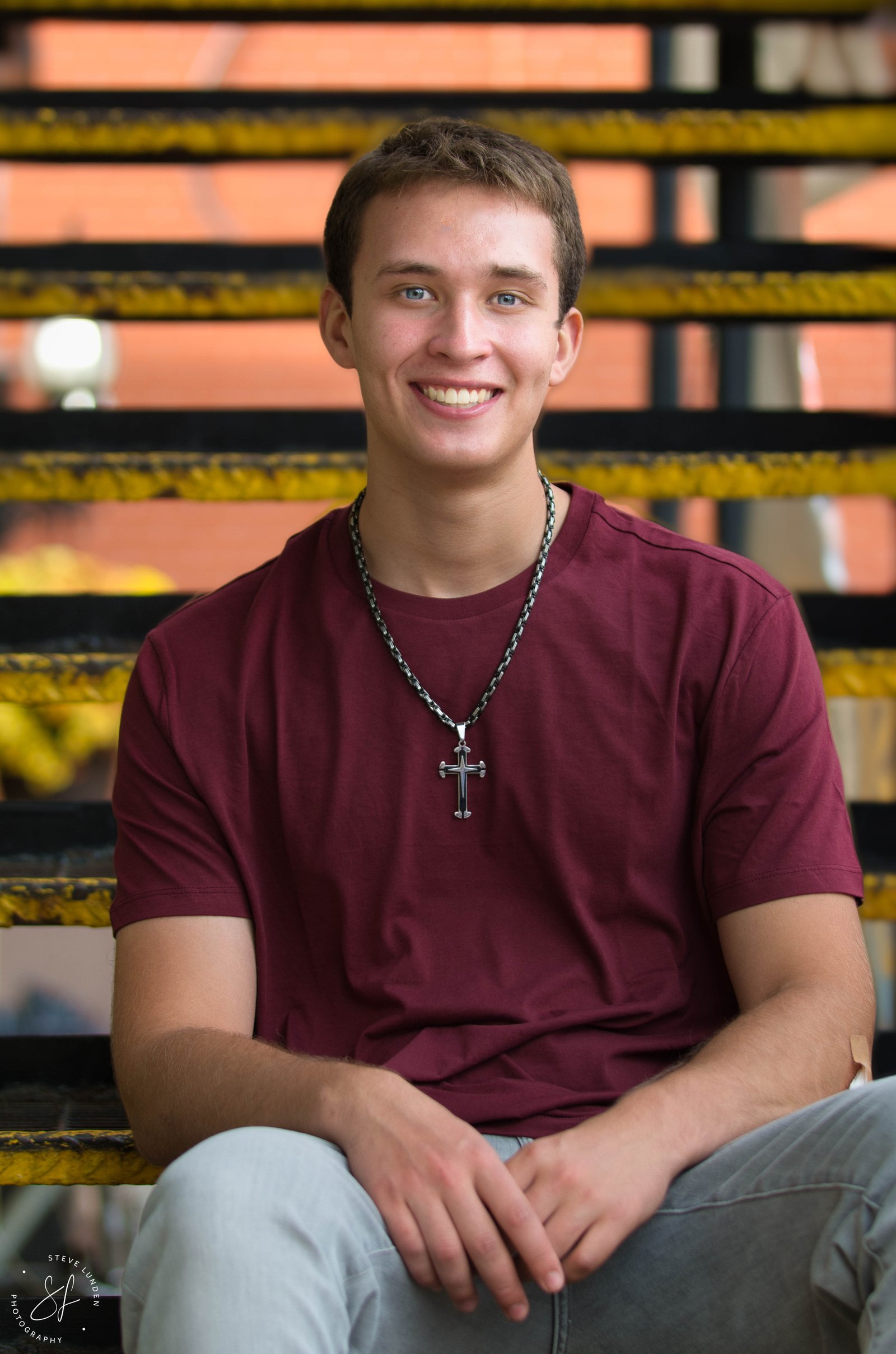 Senior portrait on stairs - Steve Lunden Photography Coon Rapids MN photographer